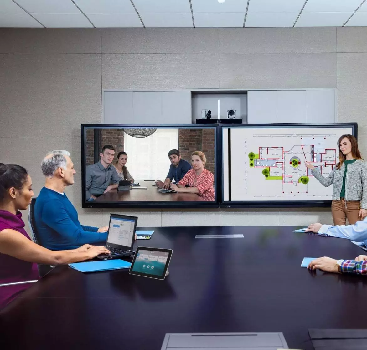 AUnlock the Full Potential of Your Meeting Rooms with Poly